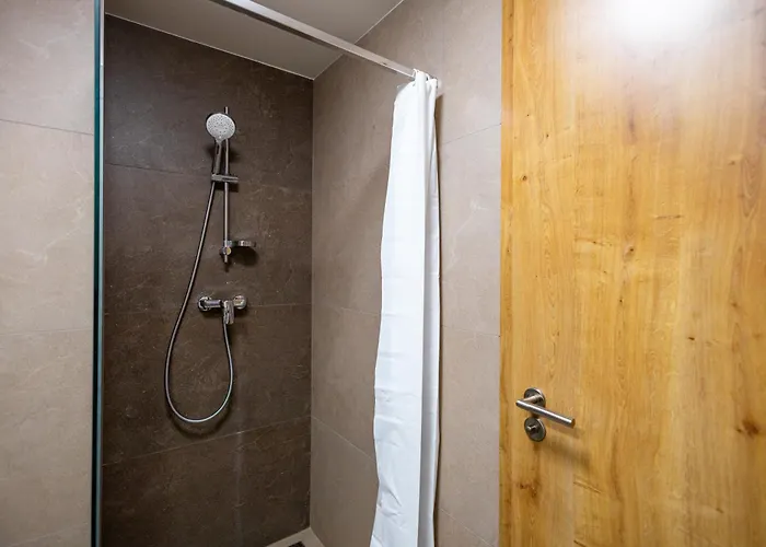 Modern & Minimalistic - Garage & Balcony Apartment *