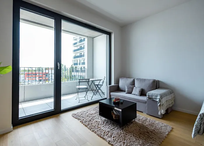 Apartment Modern & Minimalistic - Garage & Balcony Bratislava