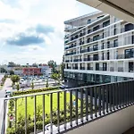 Modern & Minimalistic - Garage & Balcony Апартаменты Братислава